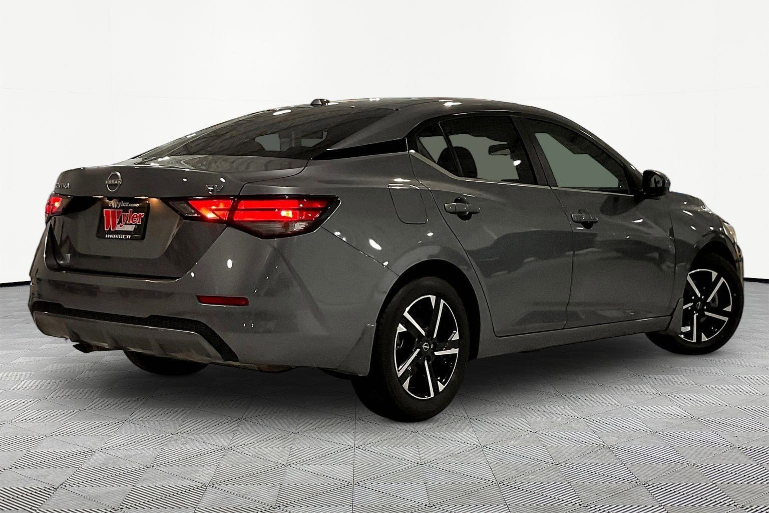 Used 2024 Nissan Sentra SV w/ All-Weather Package FWD image 6