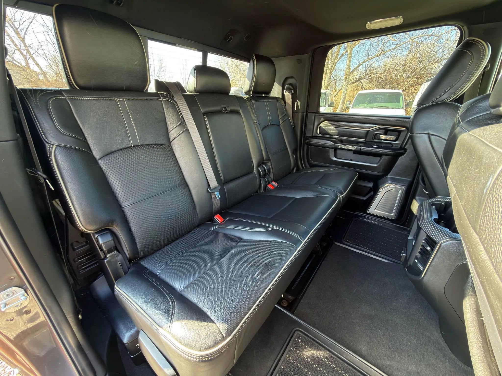 Used 2019 RAM 3500 Limited image 11