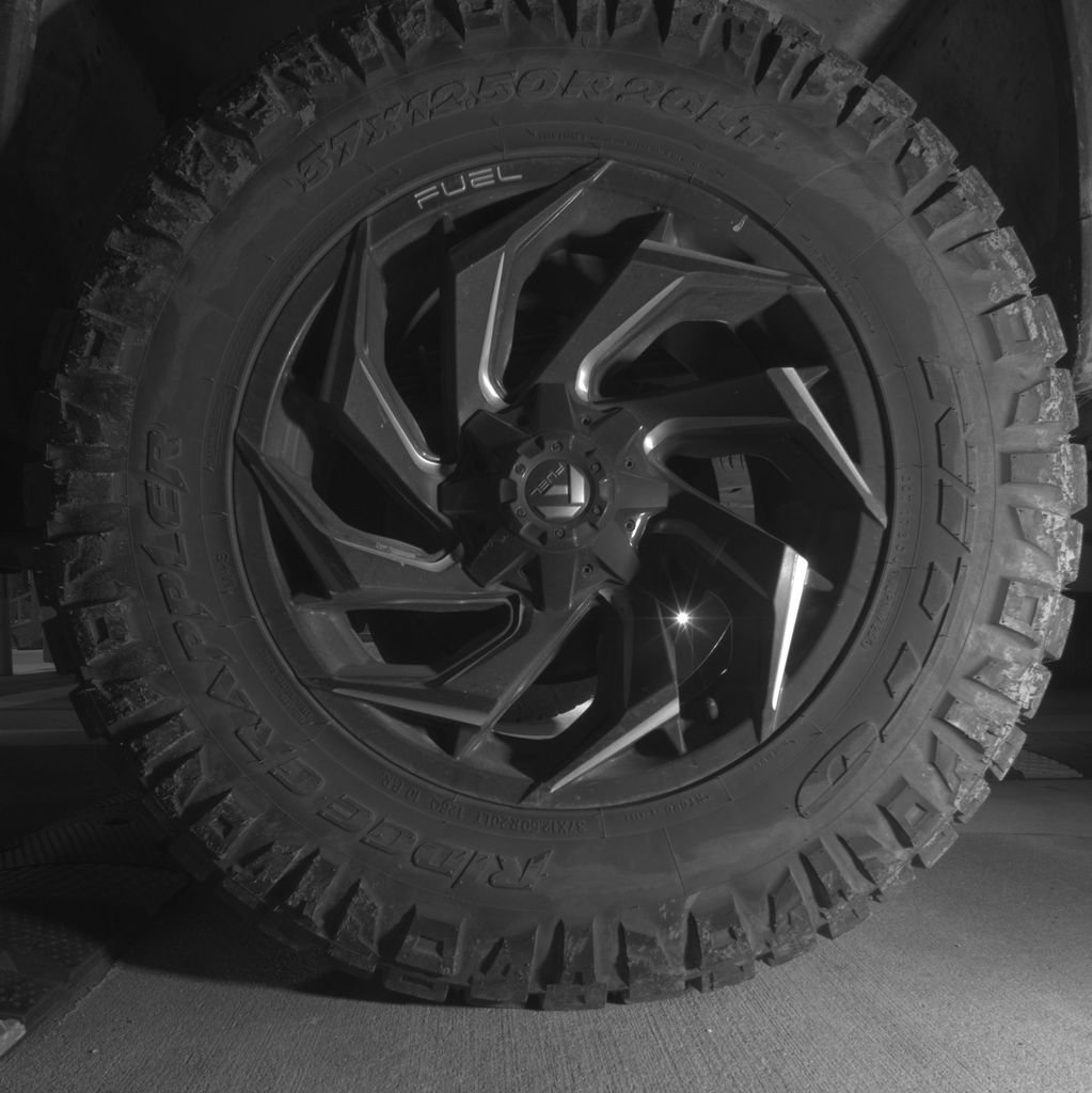 Used 2021 Chevrolet Silverado 2500 Custom w/ Custom Value Package image 13