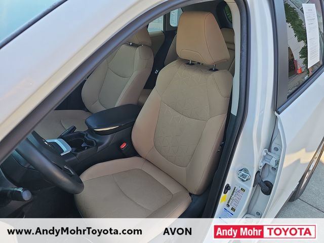 Used 2021 Toyota RAV4 XLE w/ Convenience Package AWD/4WD image 10
