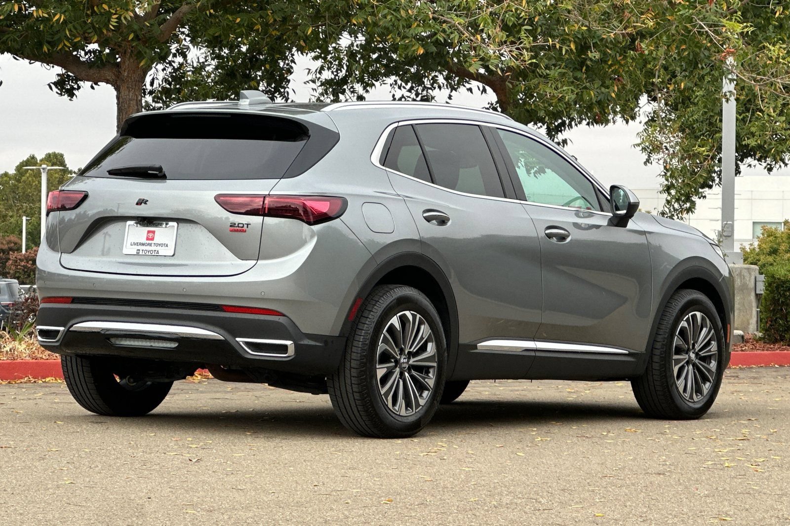 Used 2024 Buick Envision Preferred AWD/4WD image 4