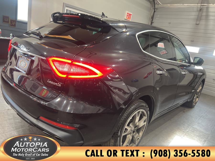 Used 2019 Maserati Levante GranSport image 49