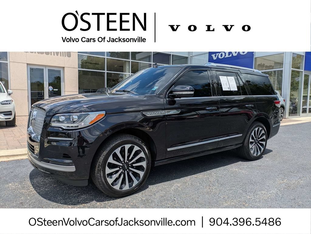 Used 2024 Lincoln Navigator Reserve AWD/4WD image 1