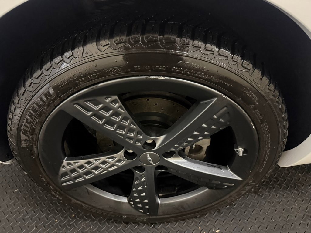 Certified 2022 Genesis GV70 2.5T w/ Sport Prestige Package image 16