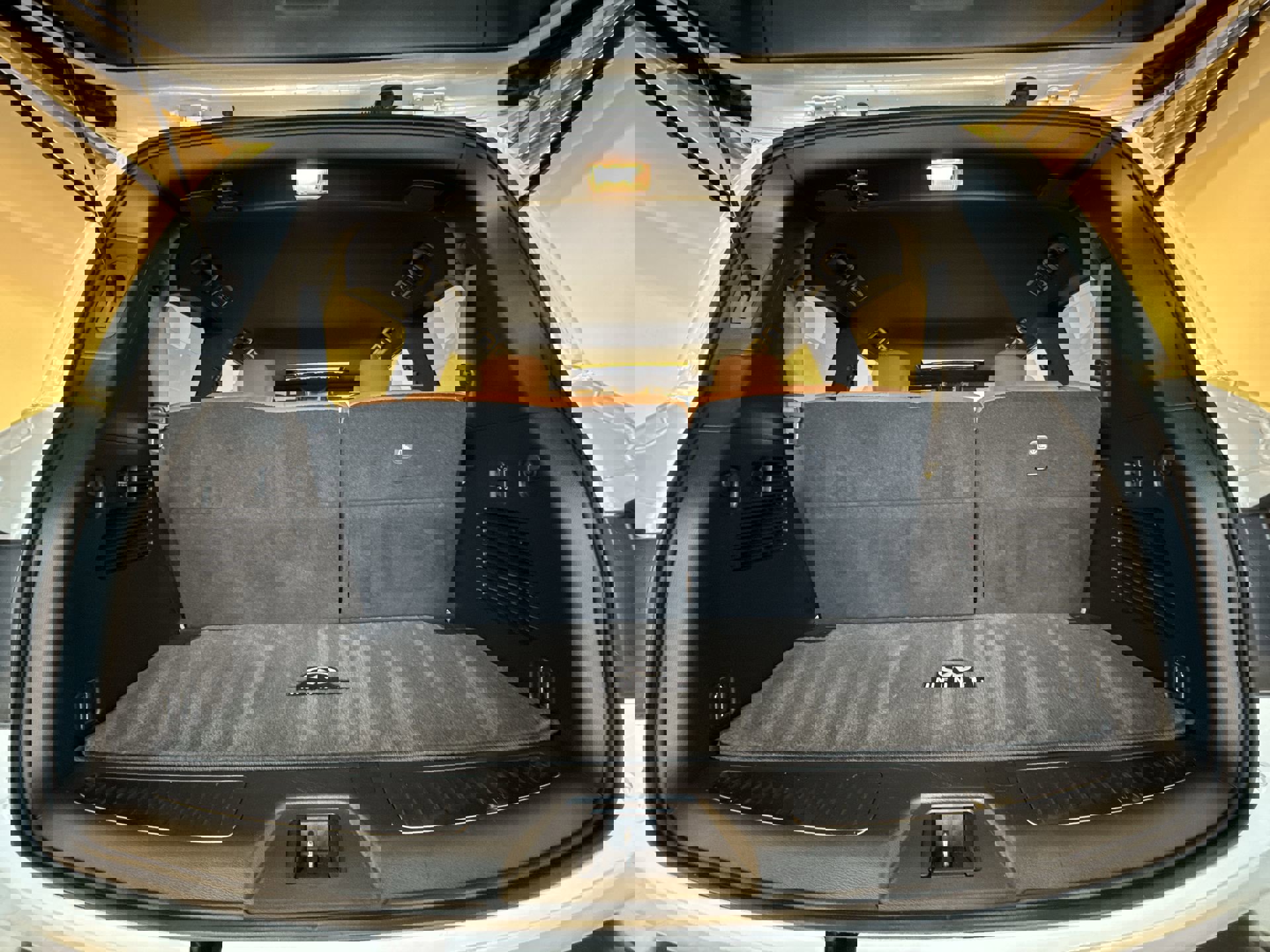 Certified 2024 INFINITI QX80 Sensory image 25