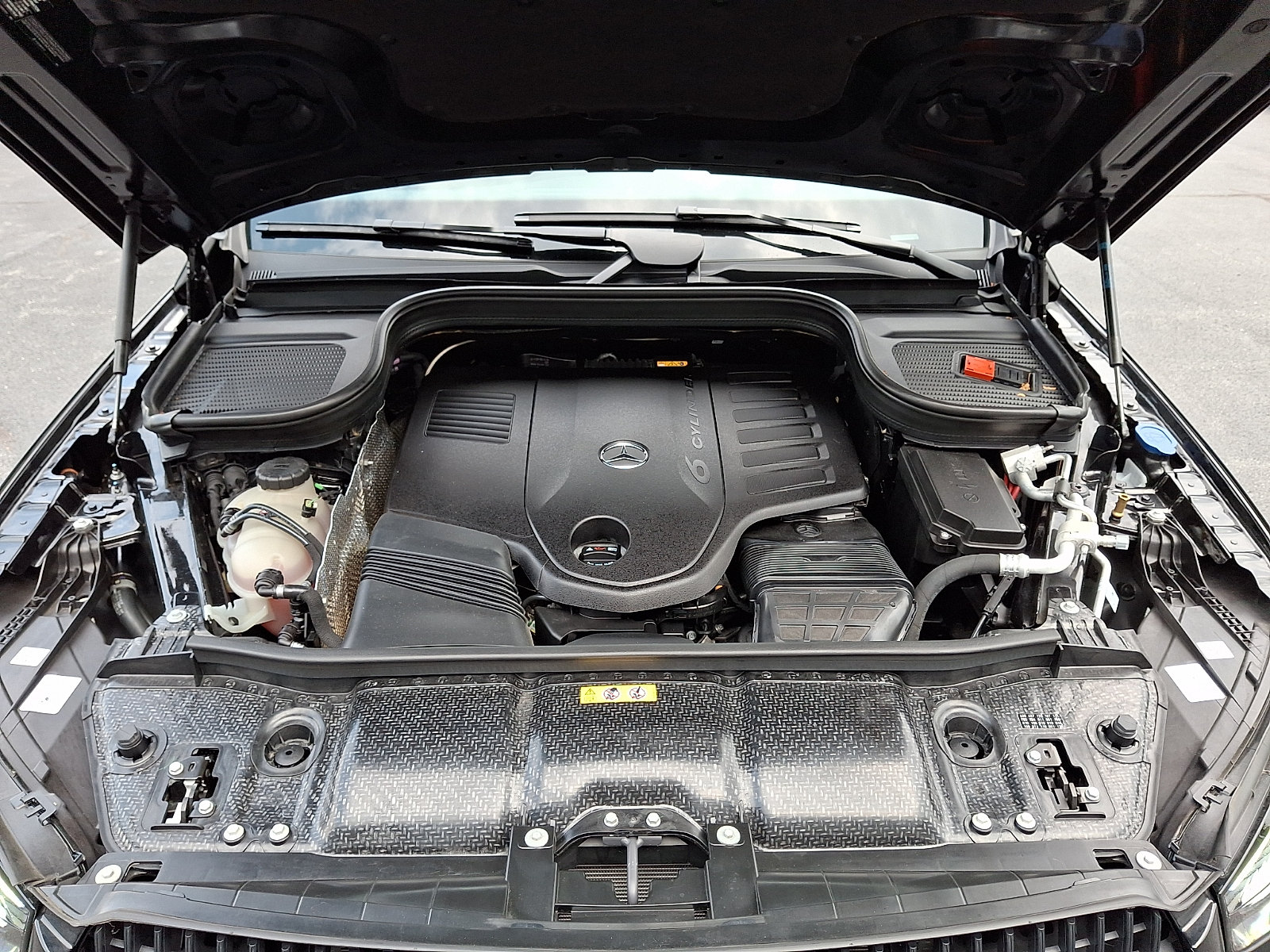 Certified 2025 Mercedes-Benz GLE 450 4MATIC image 29