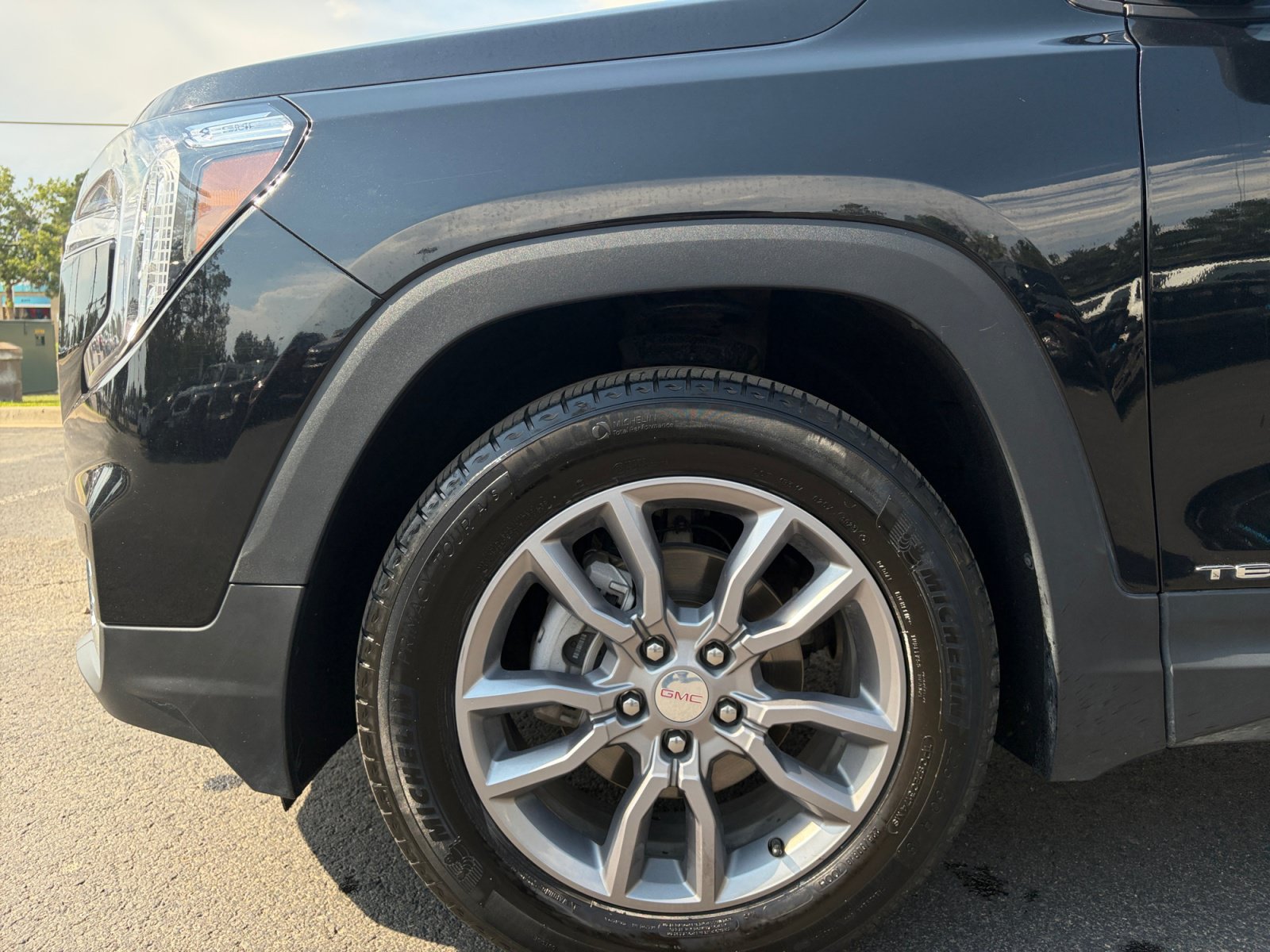 Used 2024 GMC Terrain SLT AWD/4WD image 10