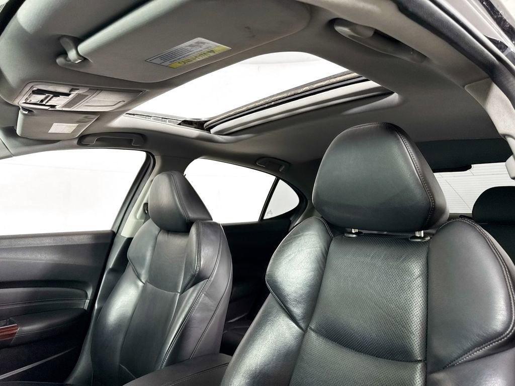 Used 2017 Acura TLX w/ Technology Package image 26