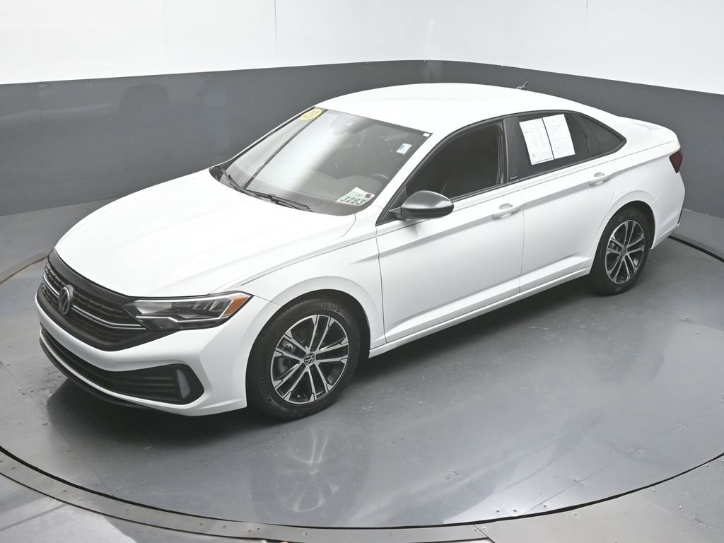 Used 2023 Volkswagen Jetta Sport image 41