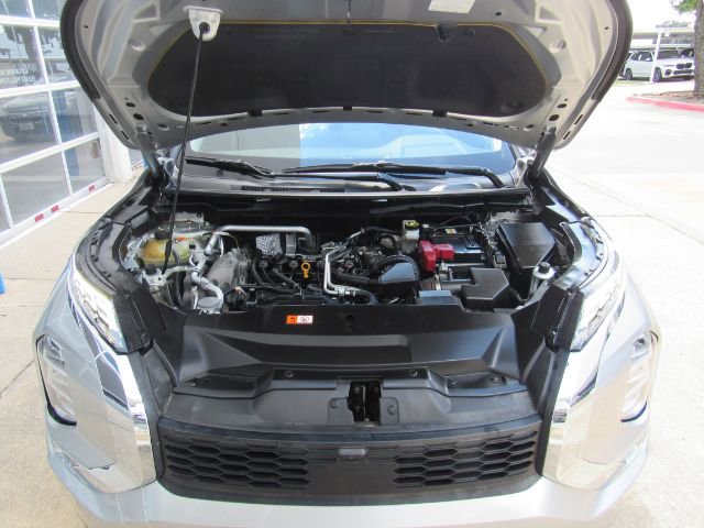 Used 2023 Mitsubishi Outlander SE image 57