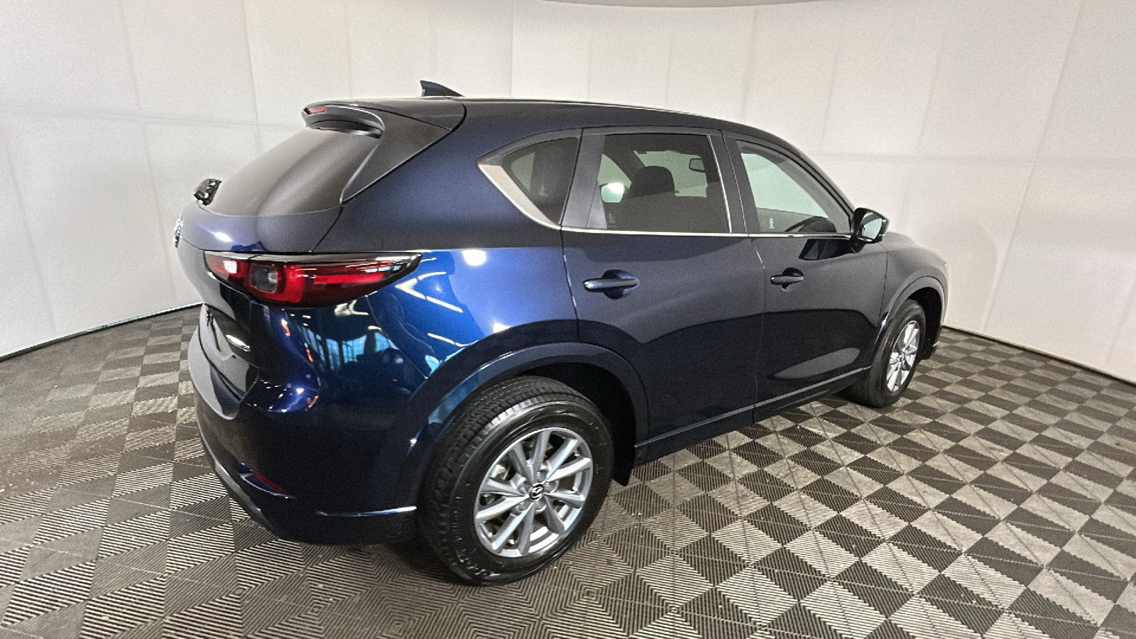 Used 2025 MAZDA CX-5 AWD 2.5 S w/ Preferred Package image 3