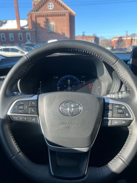 Used 2025 Toyota Grand Highlander XLE image 27