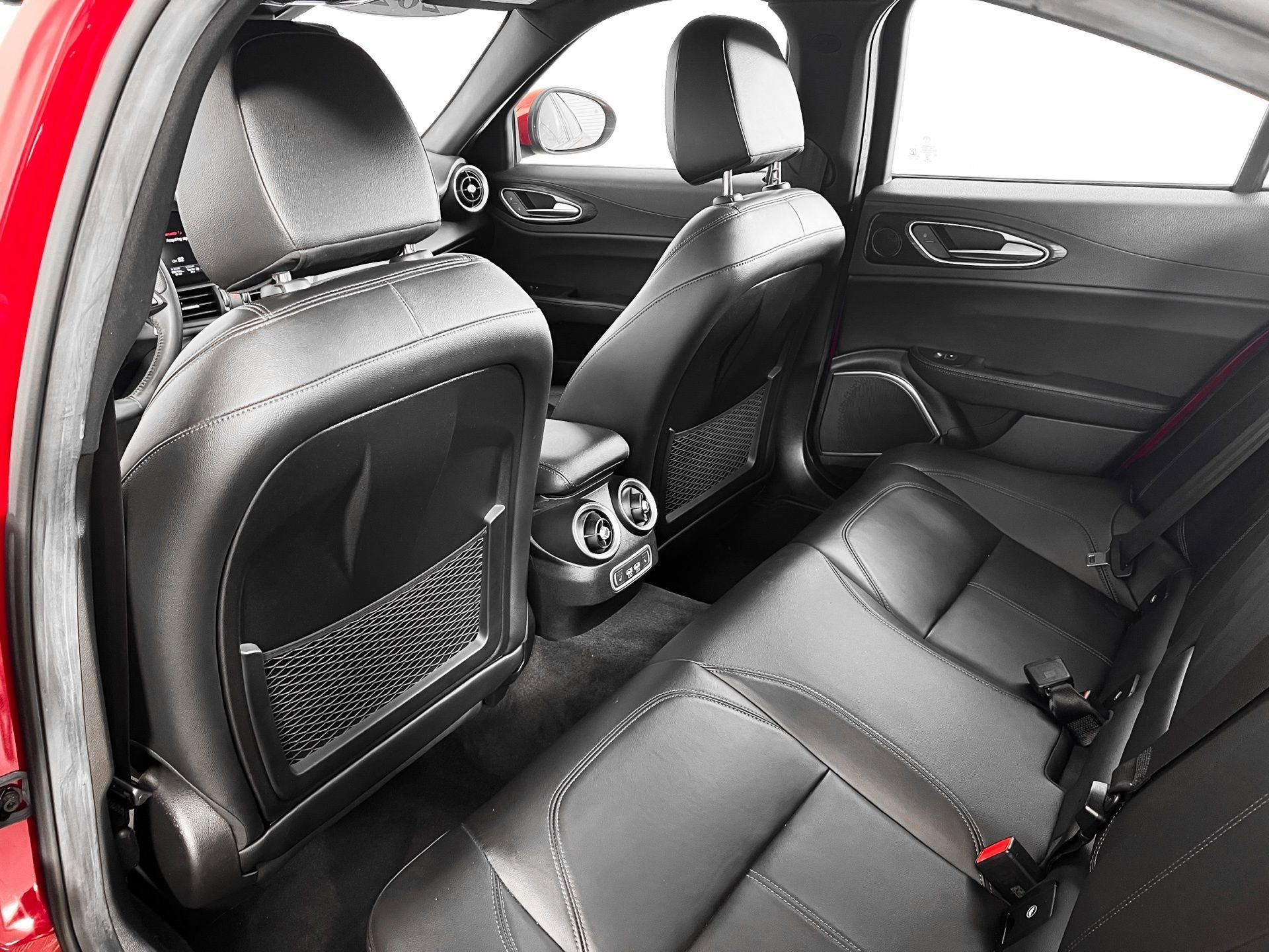 Used 2022 Alfa Romeo Giulia Sprint image 19