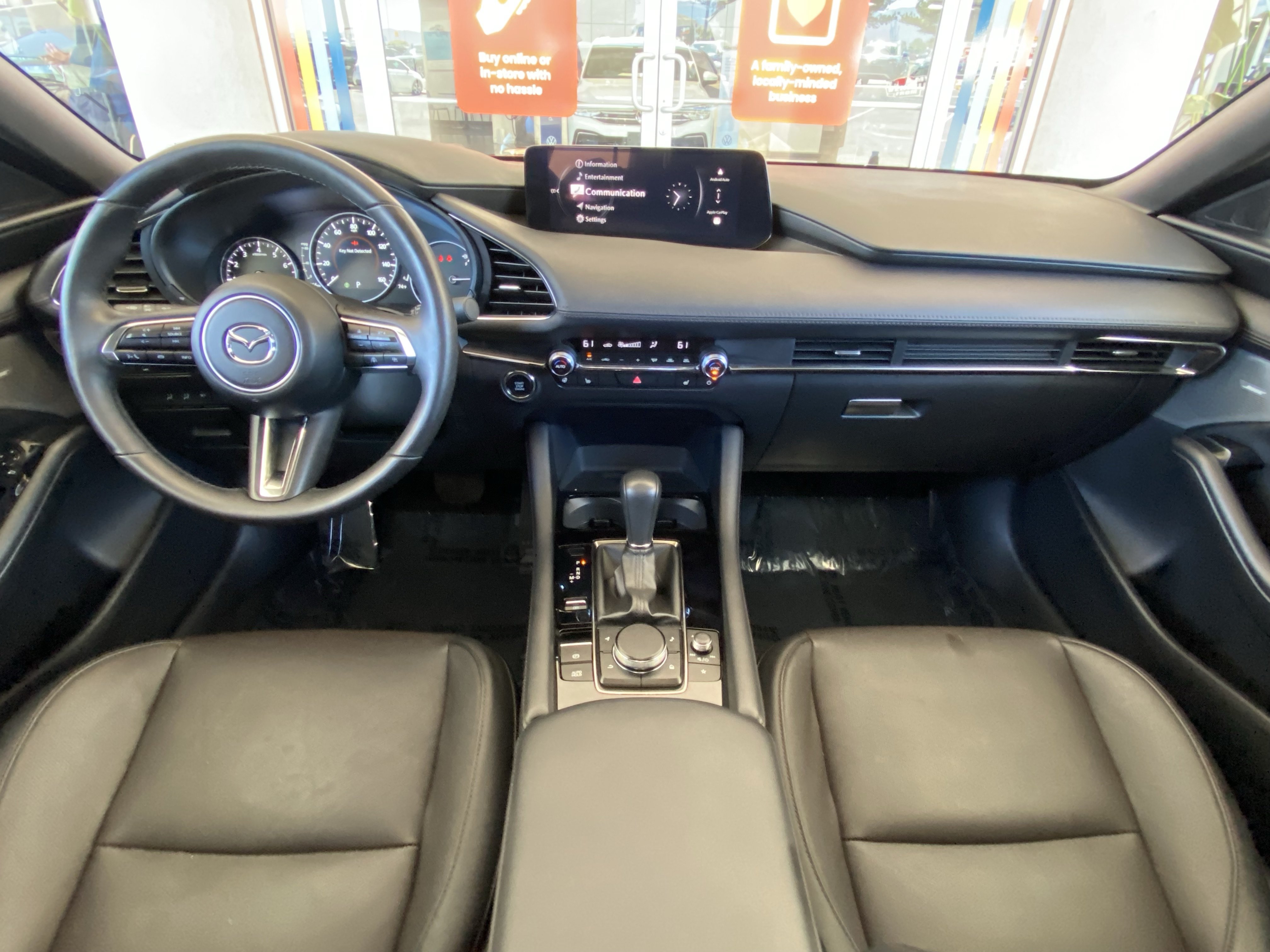 Certified 2025 MAZDA MAZDA3 Hatchback w/Premium Plus Pkg AWD/4WD image 29