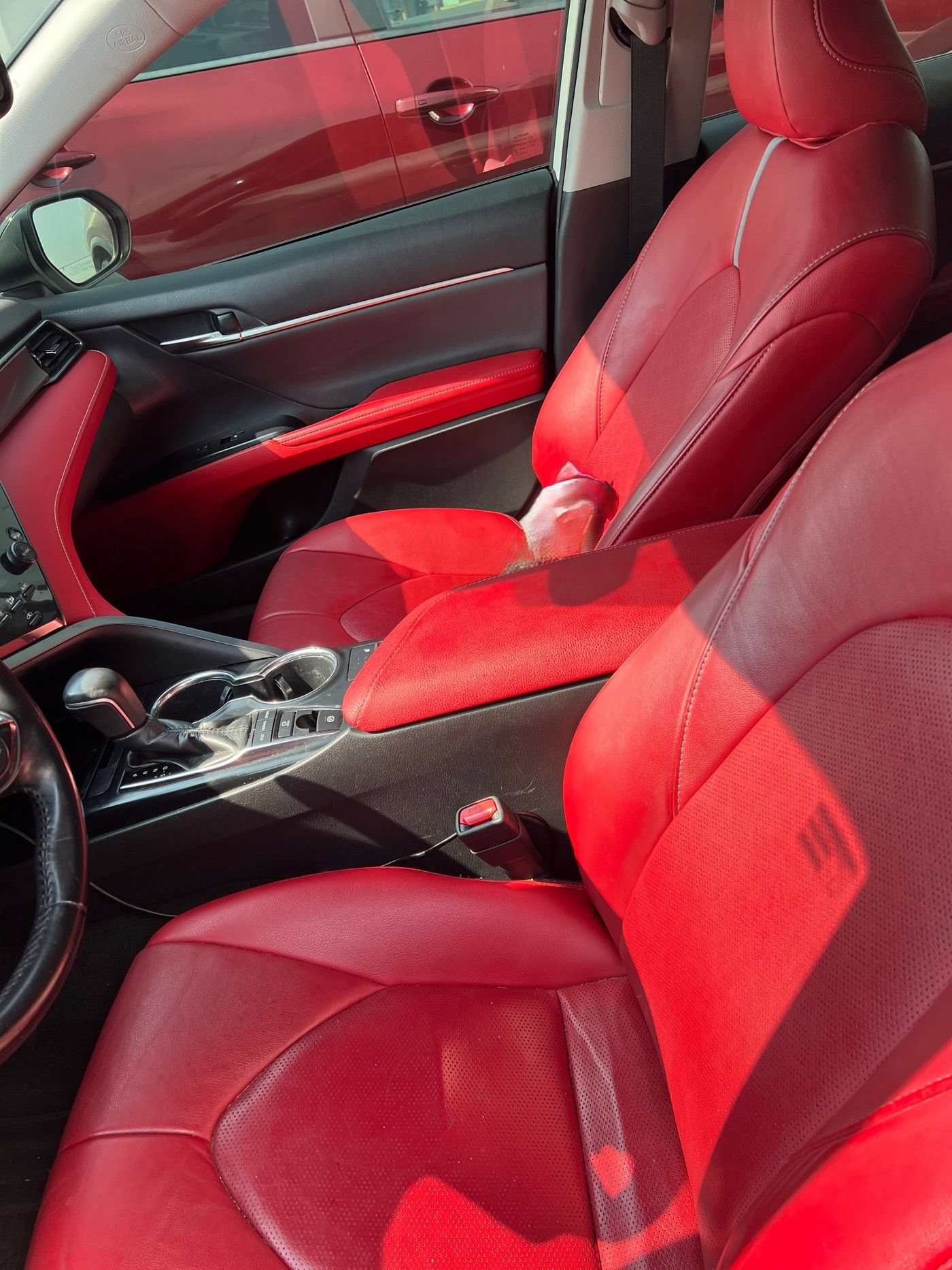 Used 2019 Toyota Camry XSE w/ Navigation Package FWD image 6