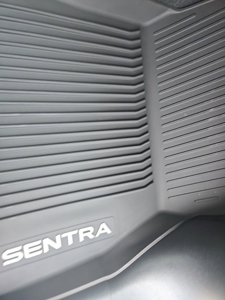 New 2026 Nissan Sentra SV w/ SV Convenience Package FWD image 22