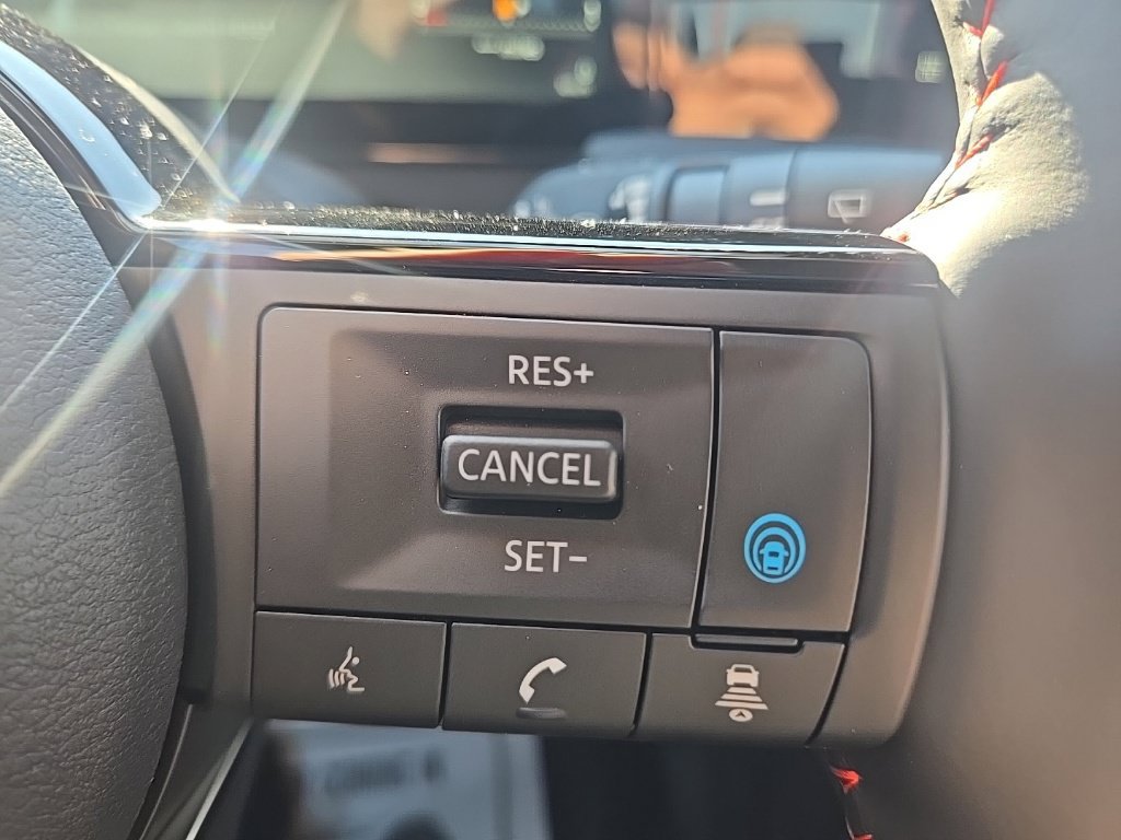 New 2026 Nissan Kicks SR w/ SR Premium Package AWD/4WD image 16