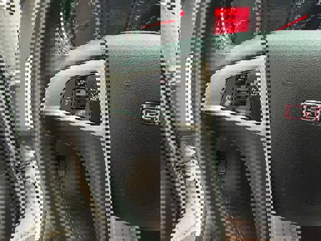 Used 2017 GMC Terrain SLT w/ Open Road Package image 16