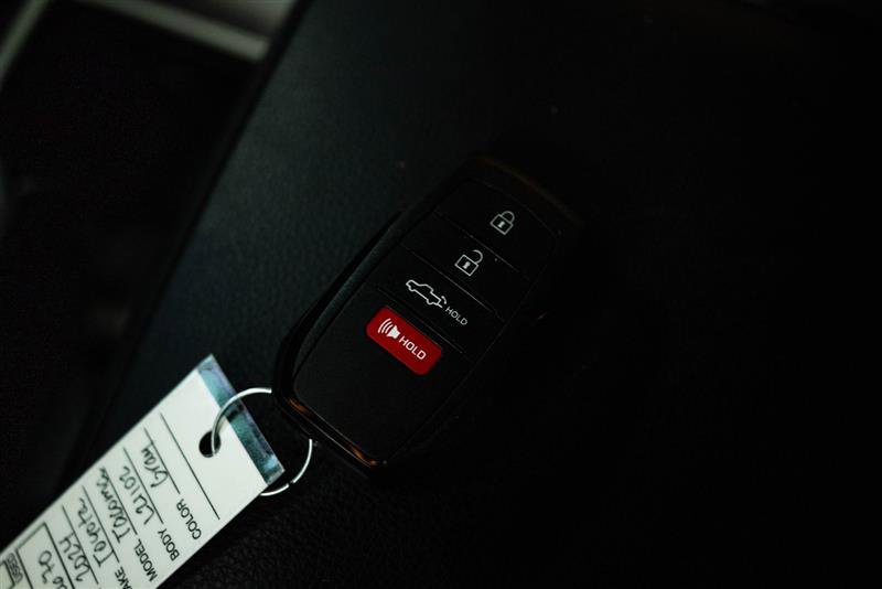 Used 2024 Toyota Tacoma SR5 image 19