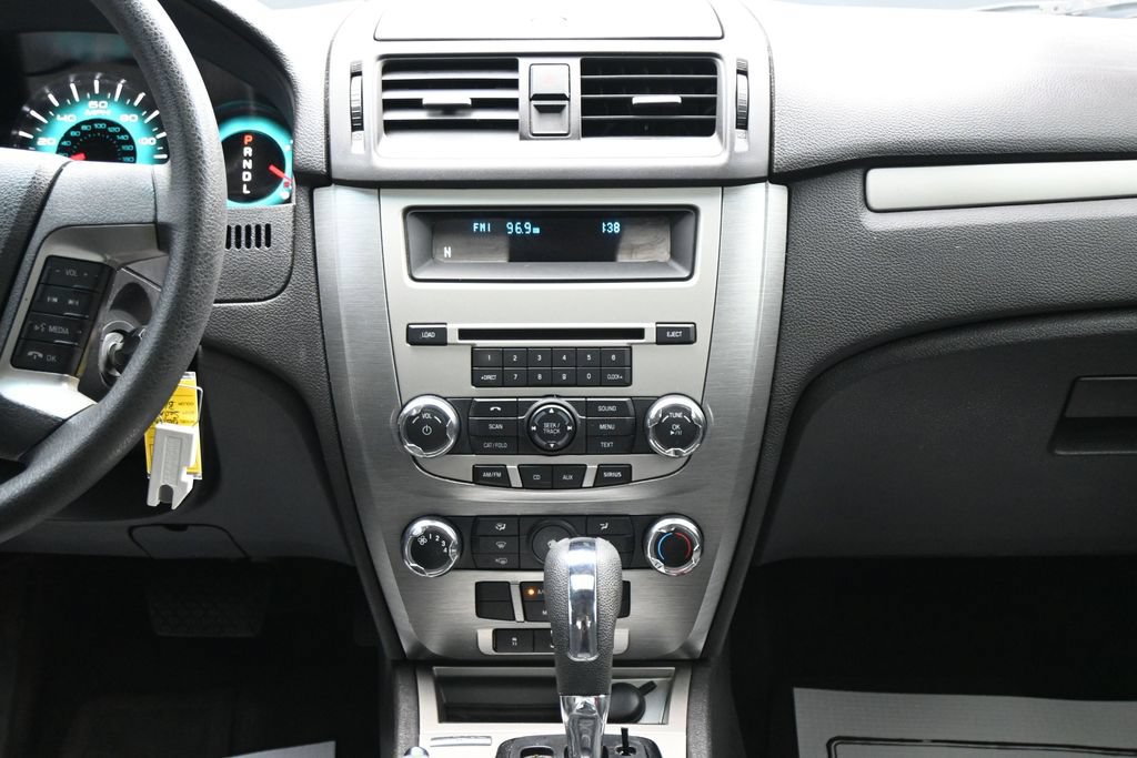 Used 2010 Ford Fusion SE FWD image 19