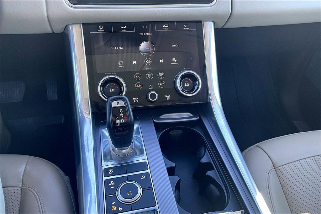 Used 2018 Land Rover Range Rover Sport HSE image 24