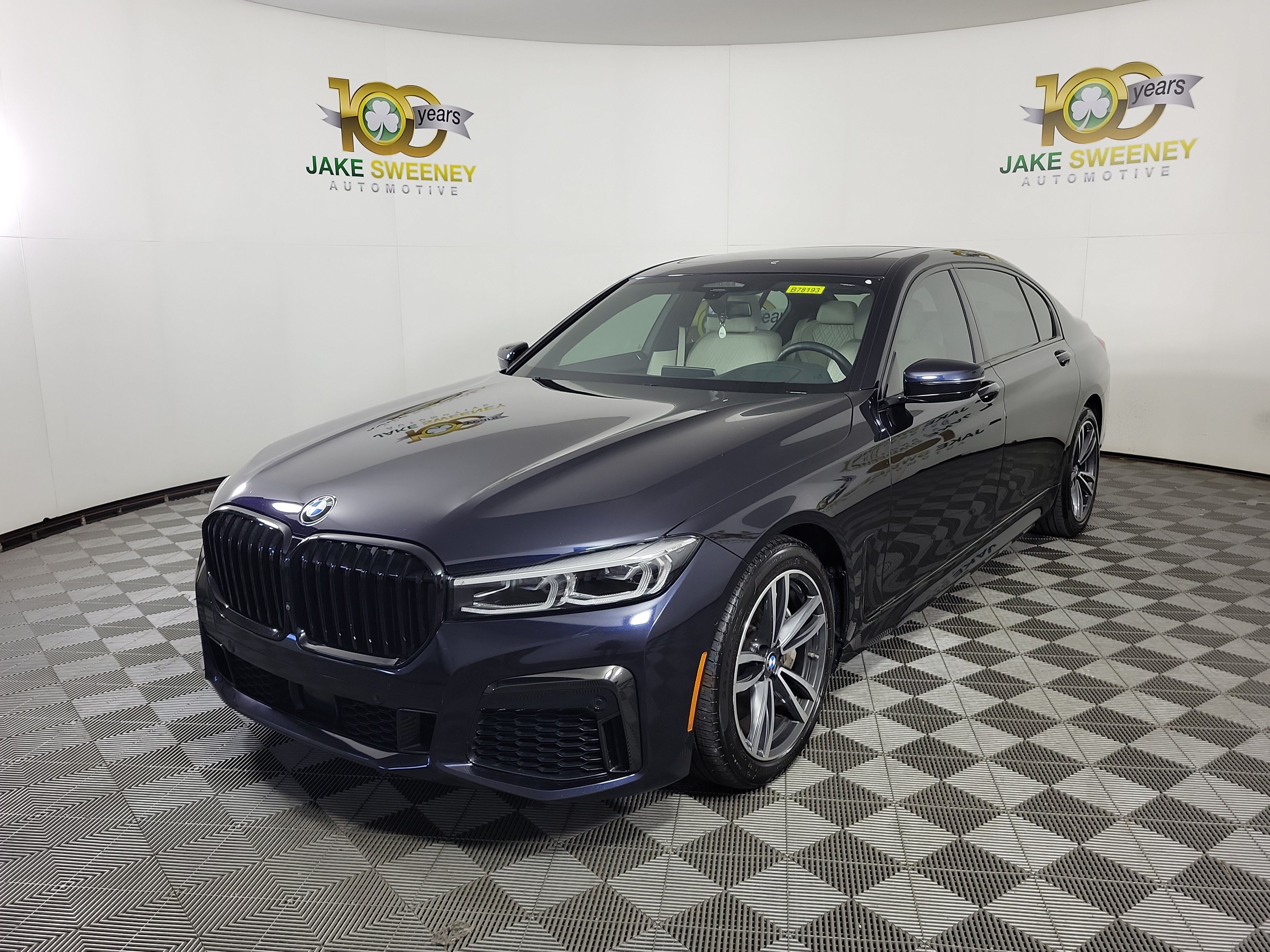 Used 2022 BMW 750Li xDrive AWD/4WD image 3