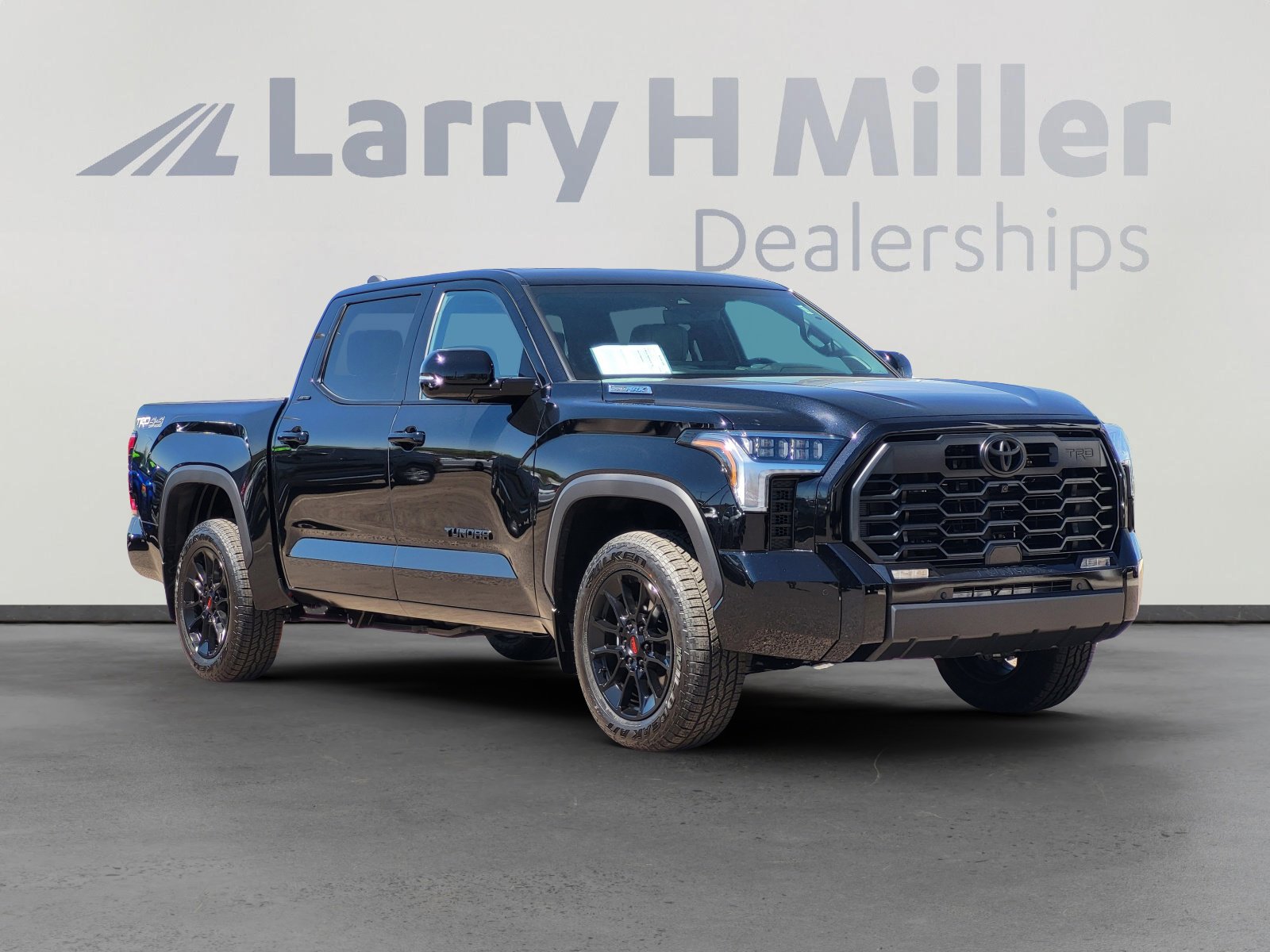 Used 2026 Toyota Tundra Limited w/ TRD Off-Road Package image 3