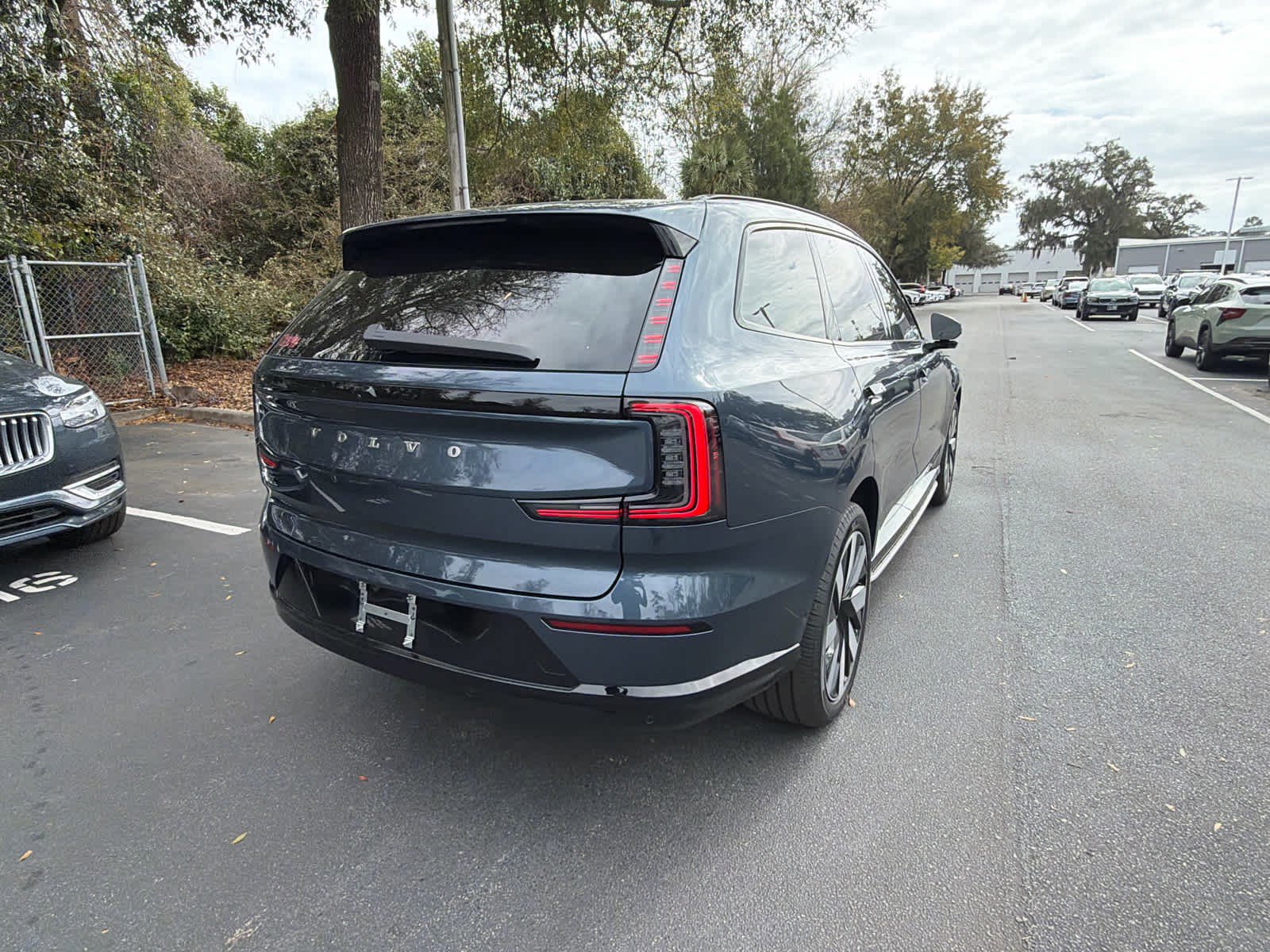 Certified 2025 Volvo EX90 Ultra image 13