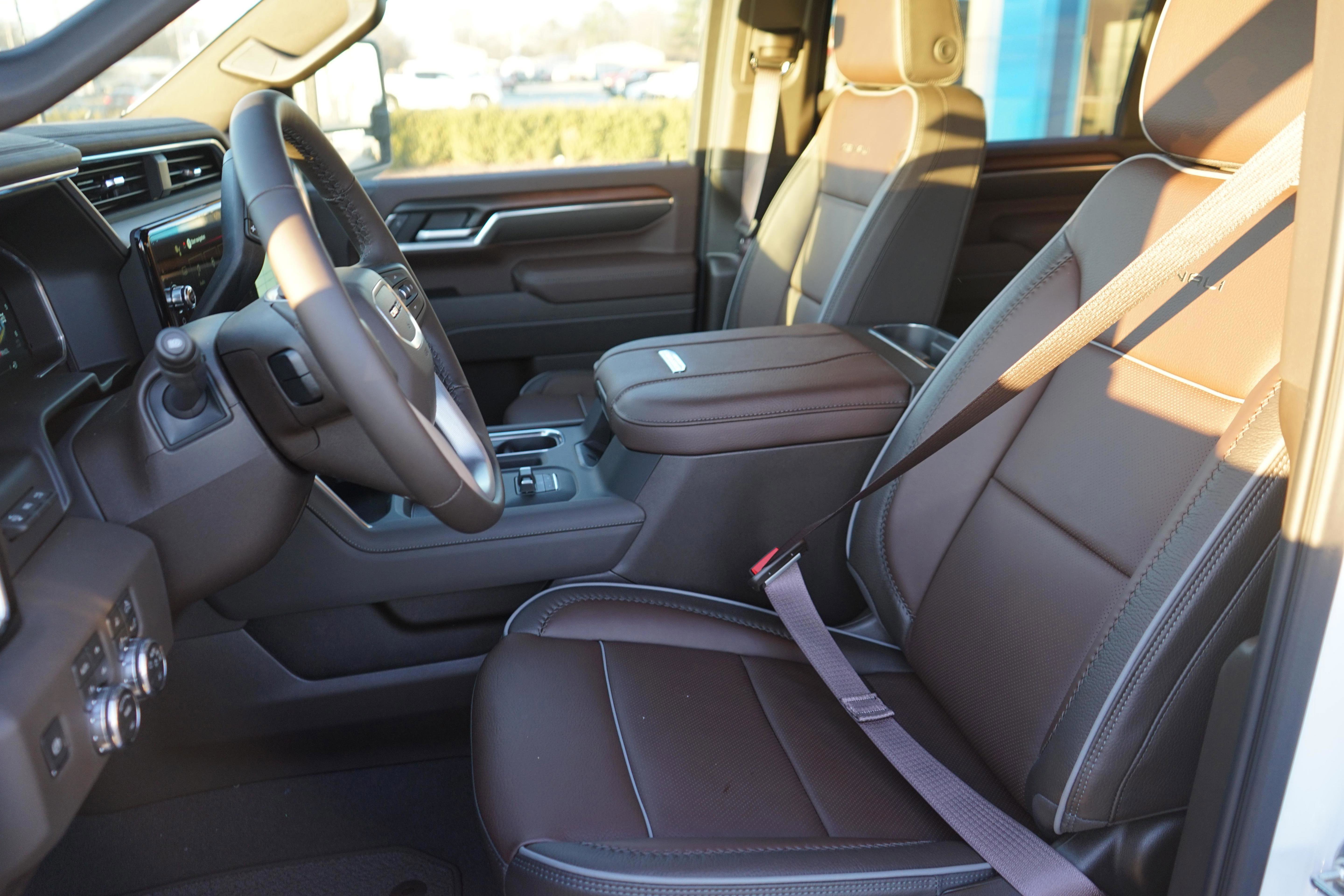 New 2026 GMC Sierra 2500 Denali w/ Technology Package image 9