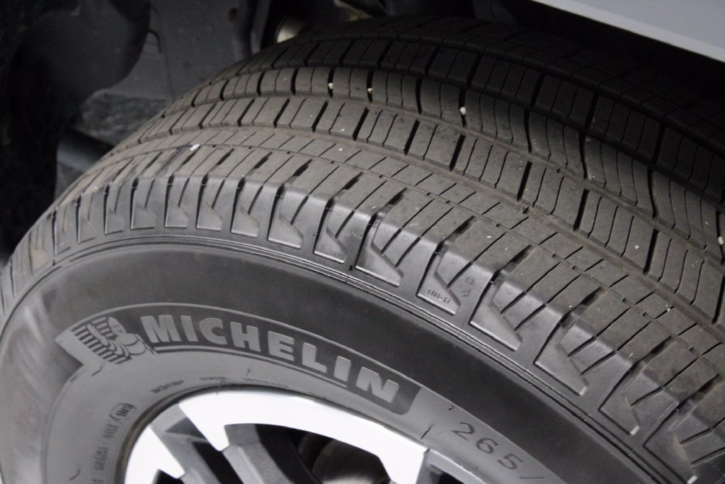 Used 2025 Toyota Tacoma TRD Sport AWD/4WD image 19