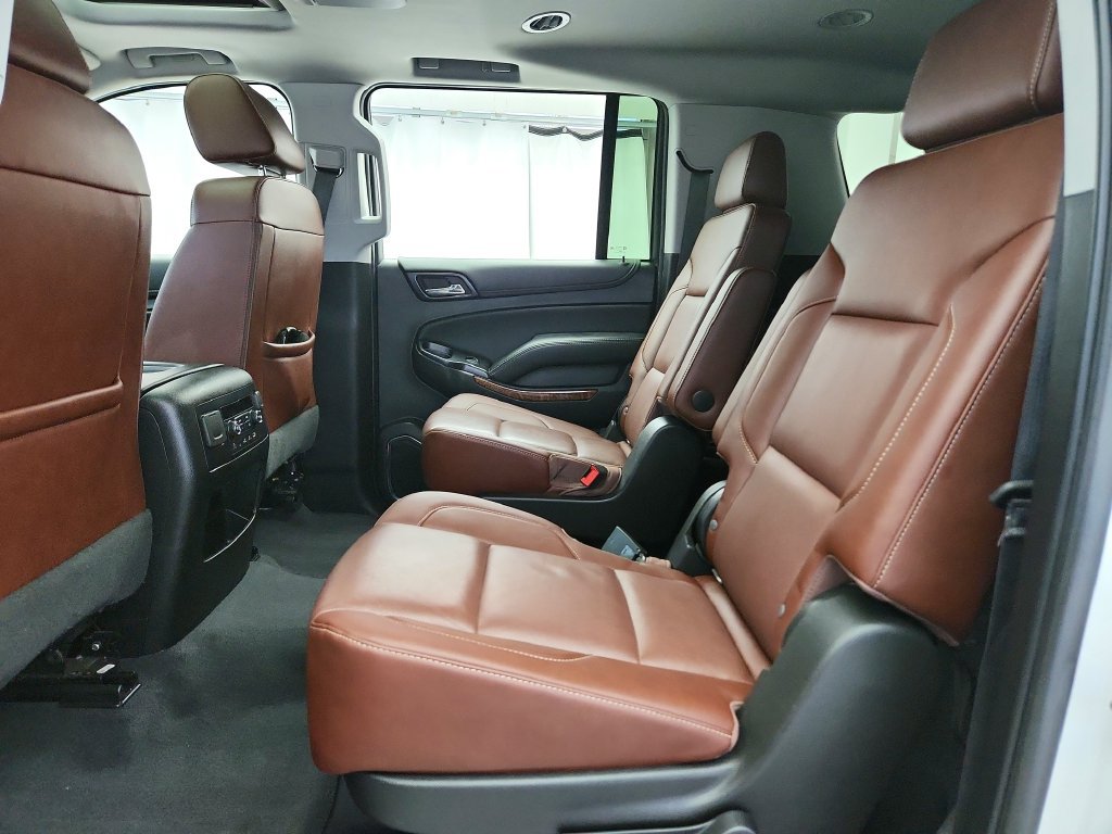 Used 2019 Chevrolet Suburban Premier w/ Premier Plus Edition AWD/4WD image 28