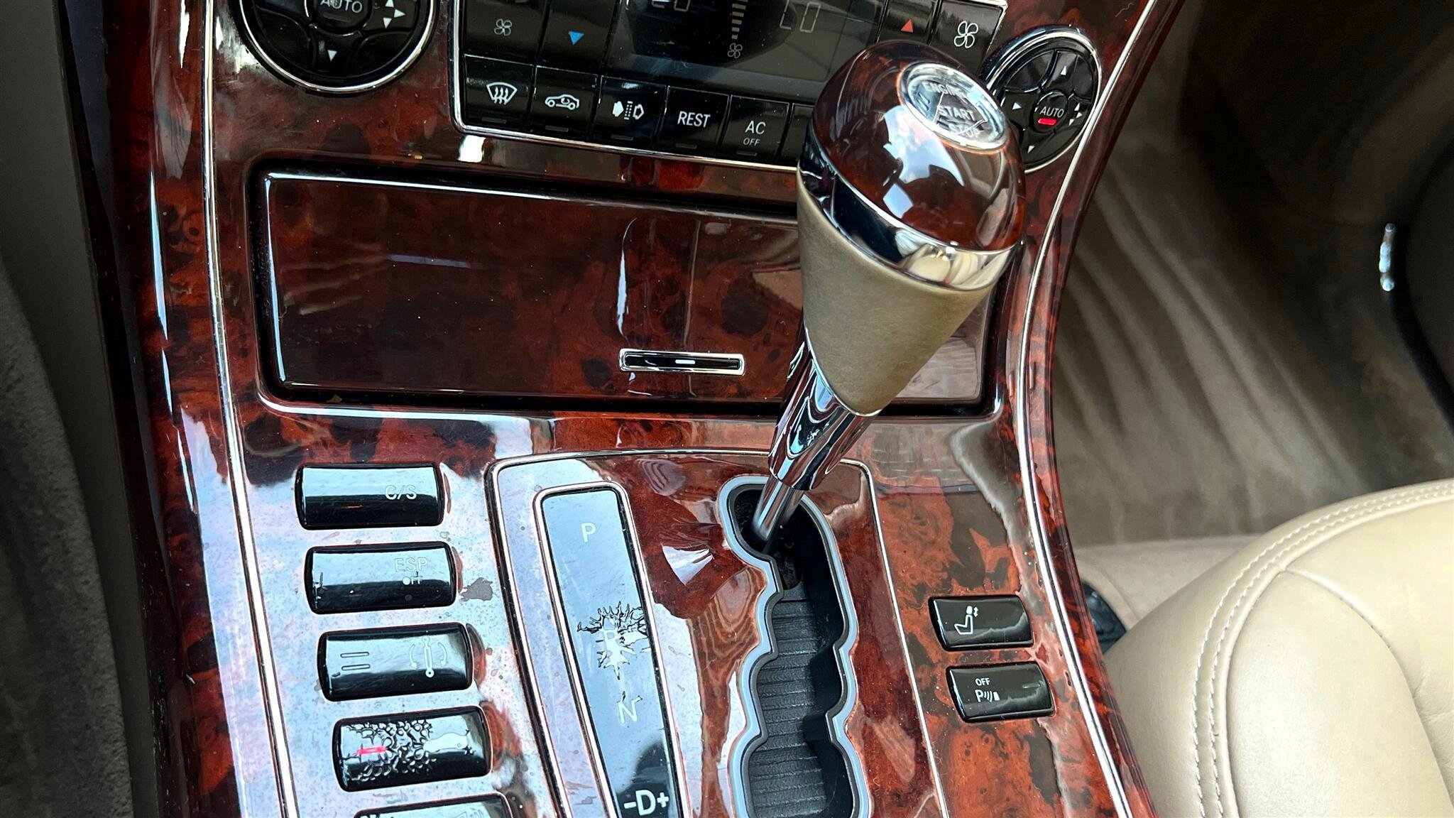 Used 2004 Maybach 57 image 34