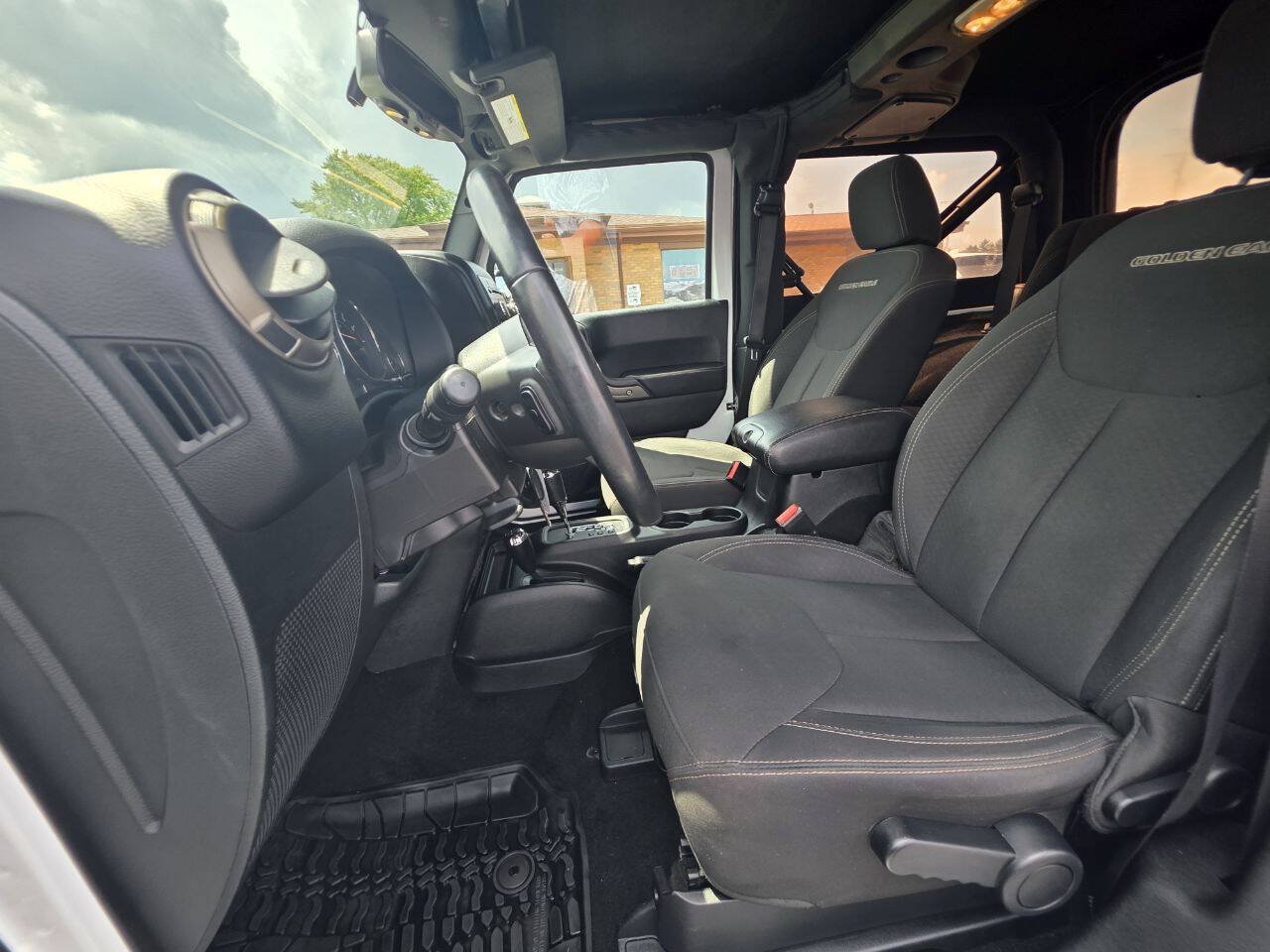 Used 2018 Jeep Wrangler Sport AWD/4WD image 11