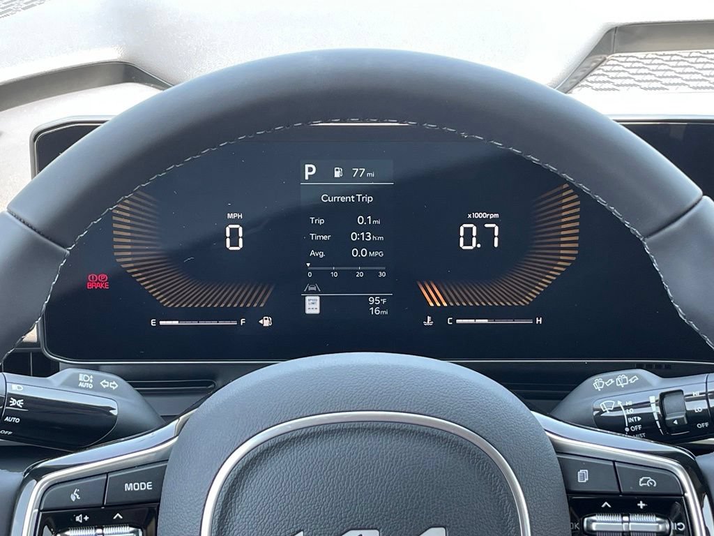 New 2026 Kia Carnival FWD image 15