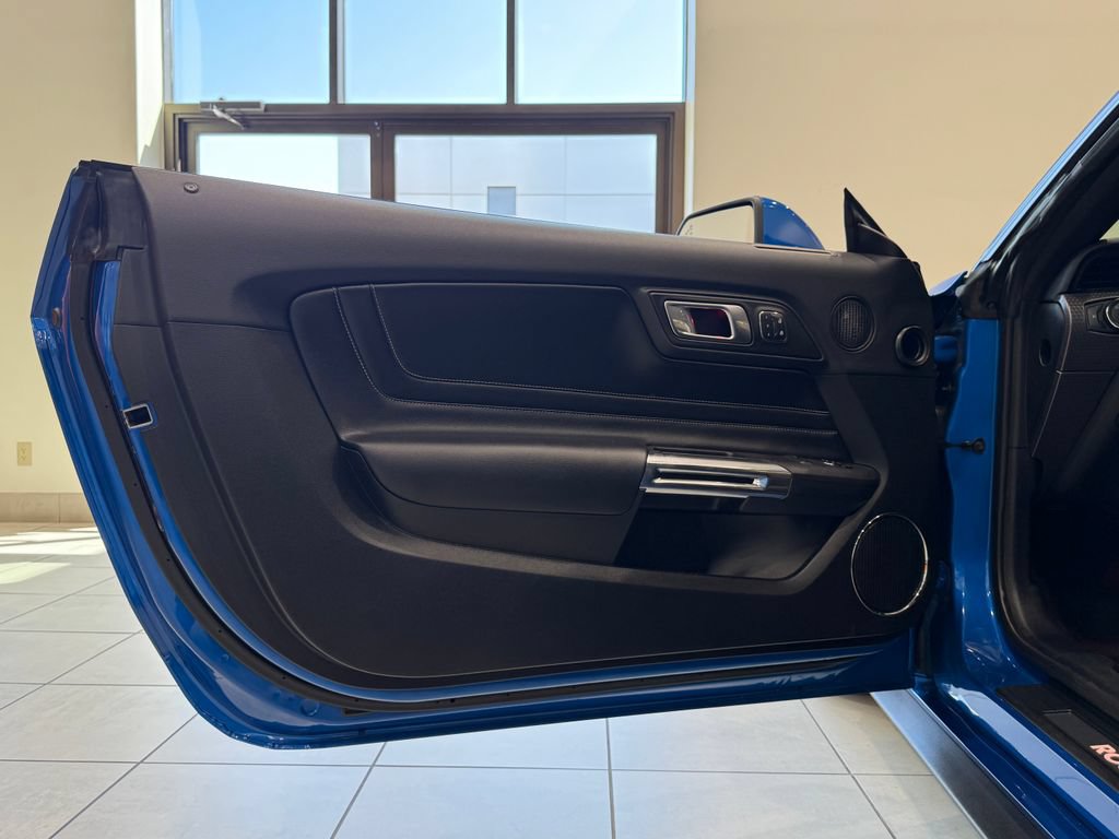 Used 2020 Ford Mustang GT Premium w/ GT Performance Package RWD image 9
