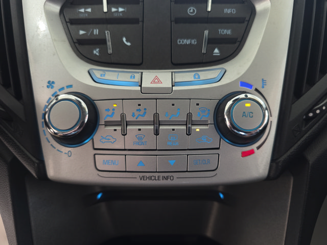 Used 2015 Chevrolet Equinox LT w/ Driver Convenience Package FWD image 19