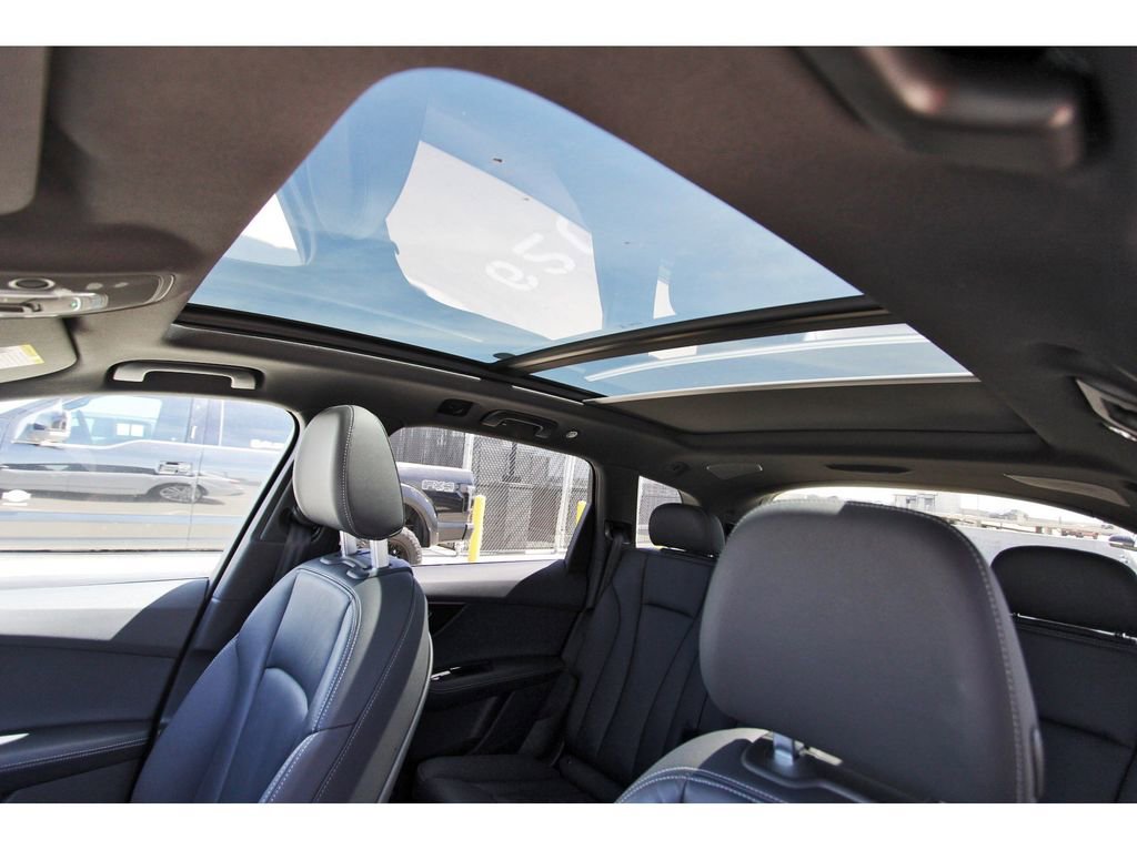 Used 2025 Audi Q7 3.0T Premium Plus image 27