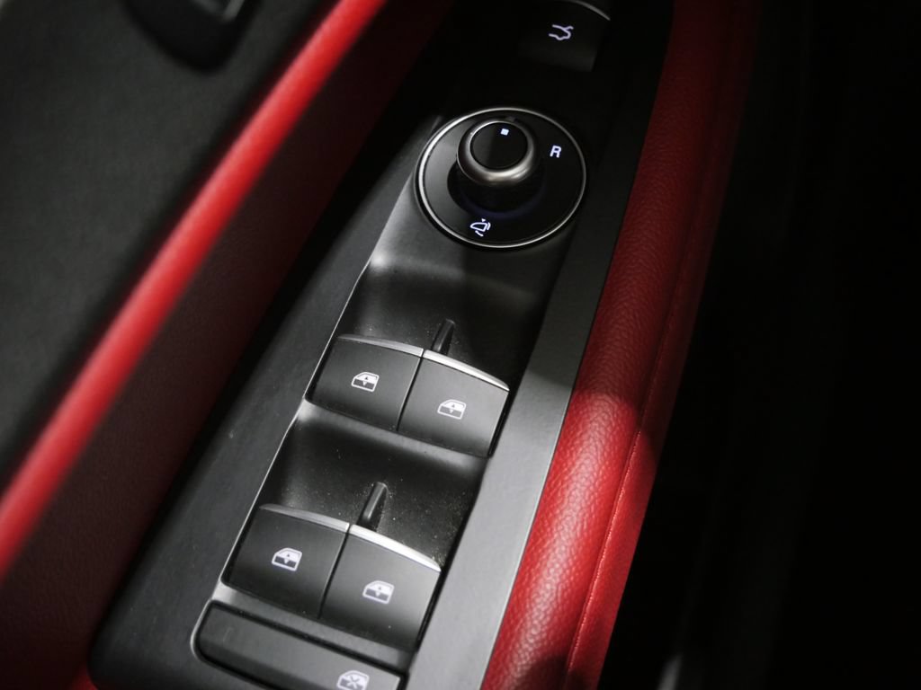 Used 2020 Alfa Romeo Stelvio AWD w/ Cold Weather Package image 13