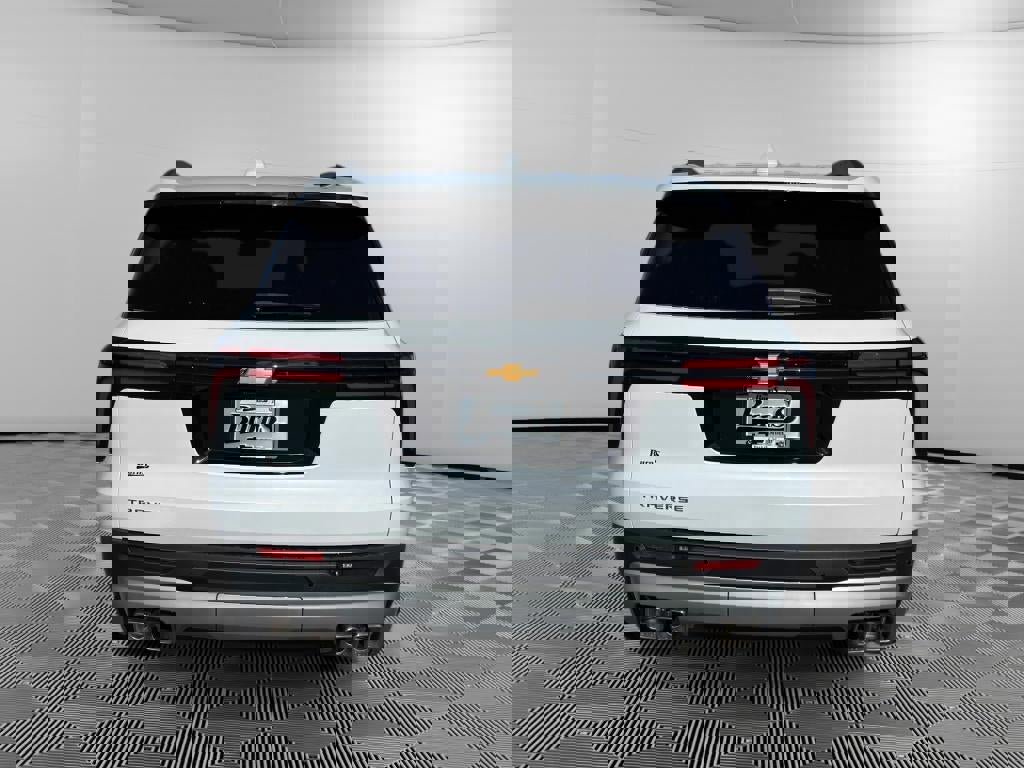 New 2026 Chevrolet Traverse LT w/ Driver Confidence Package image 6