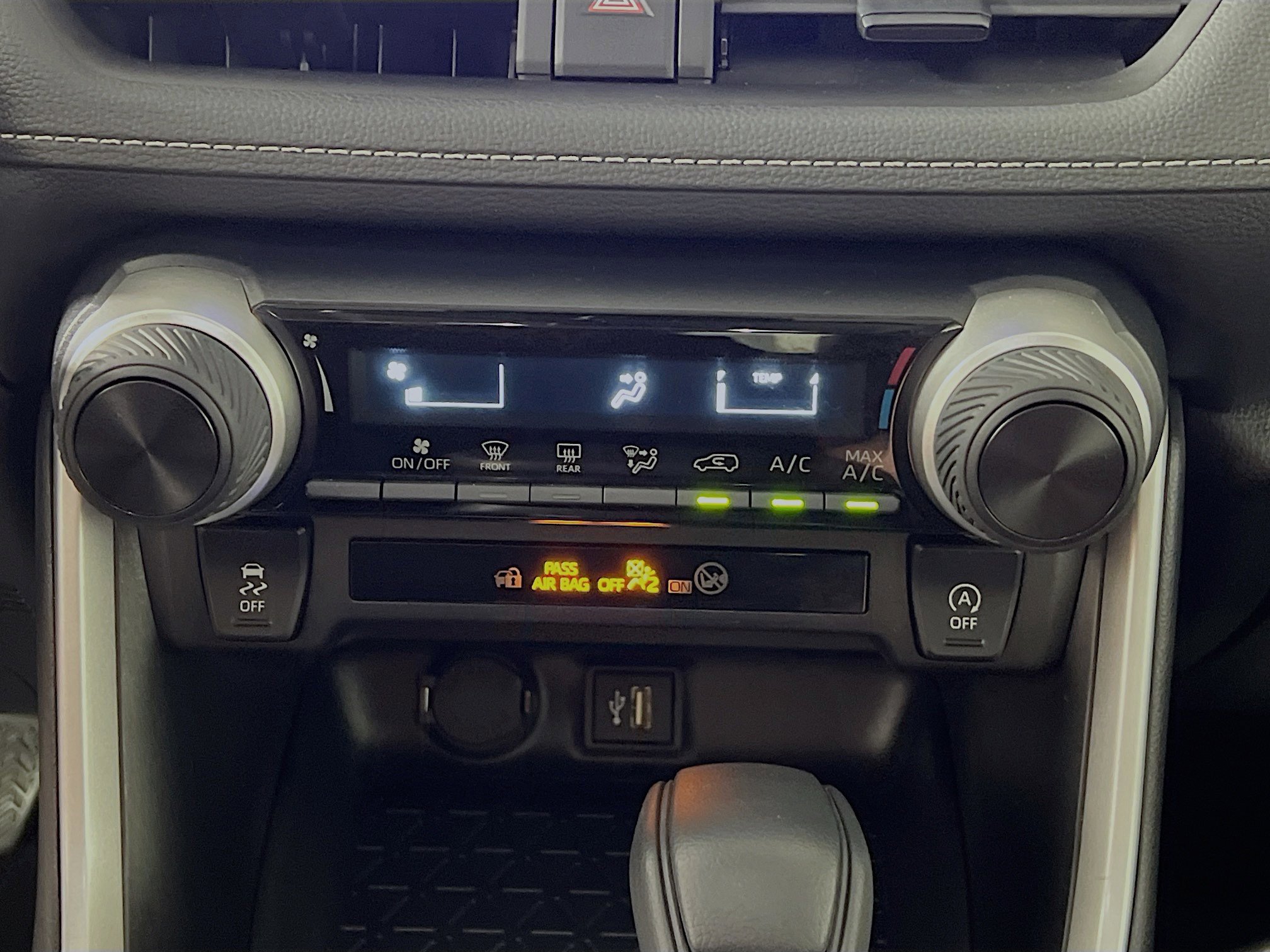 Used 2025 Toyota RAV4 LE image 25