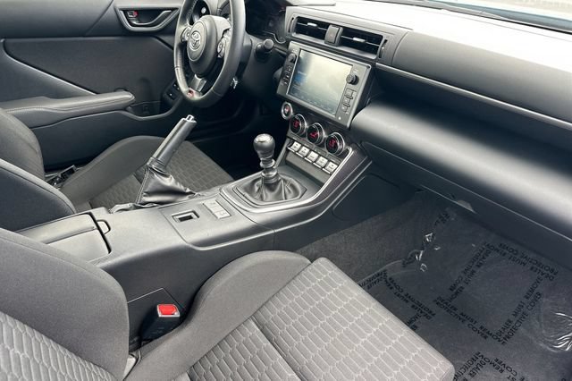 Used 2022 Toyota GR86 RWD image 16