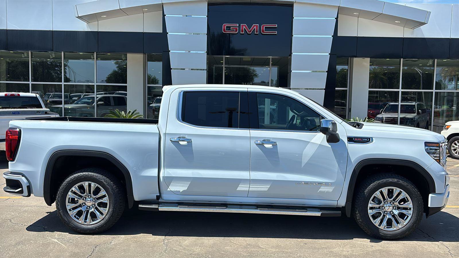 New 2026 GMC Sierra 1500 Denali AWD/4WD image 9