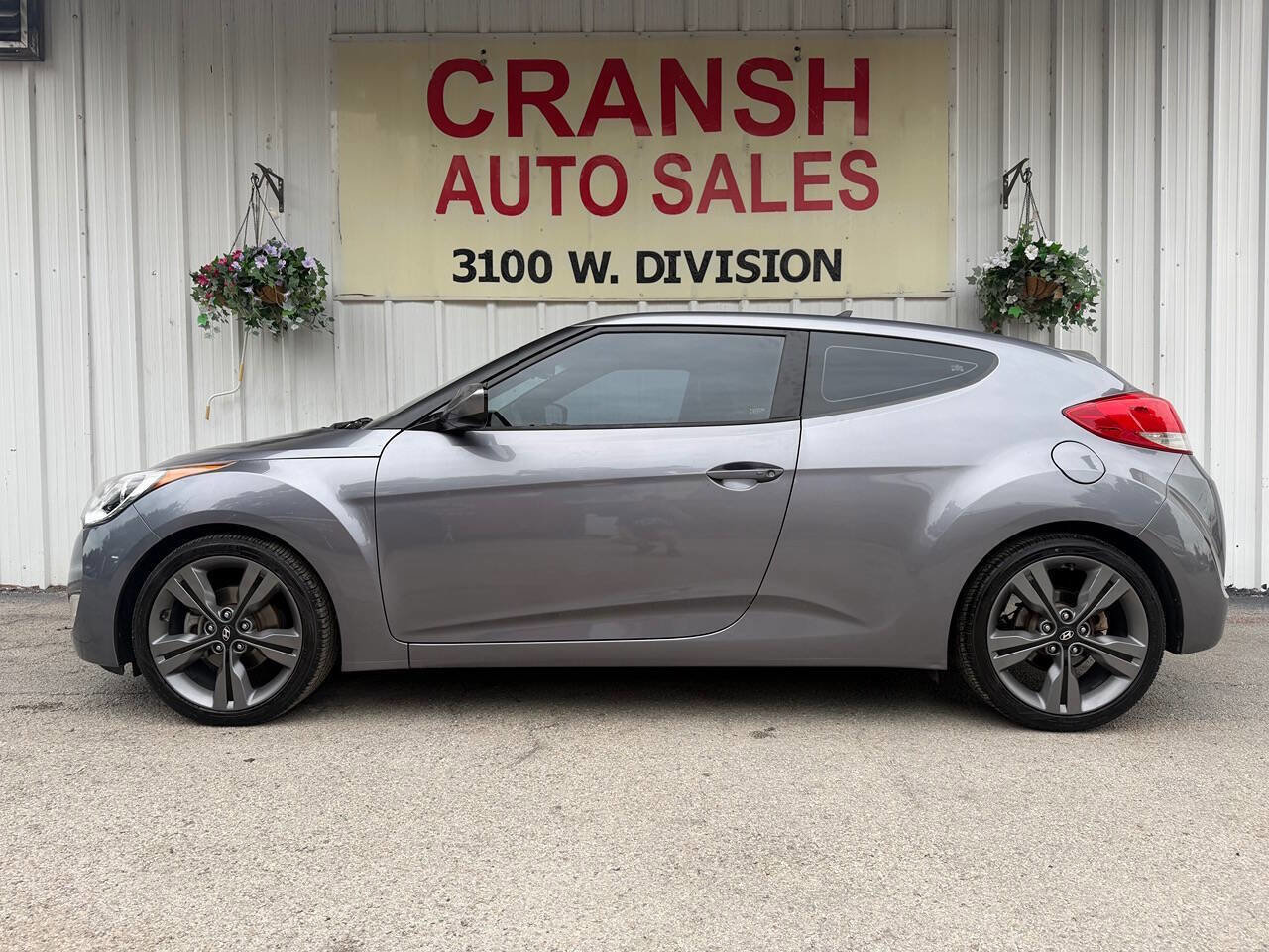 Used 2016 Hyundai Veloster w/ Option Group 03 FWD image 10