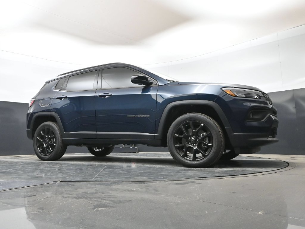 New 2026 Jeep Compass Latitude AWD/4WD image 46
