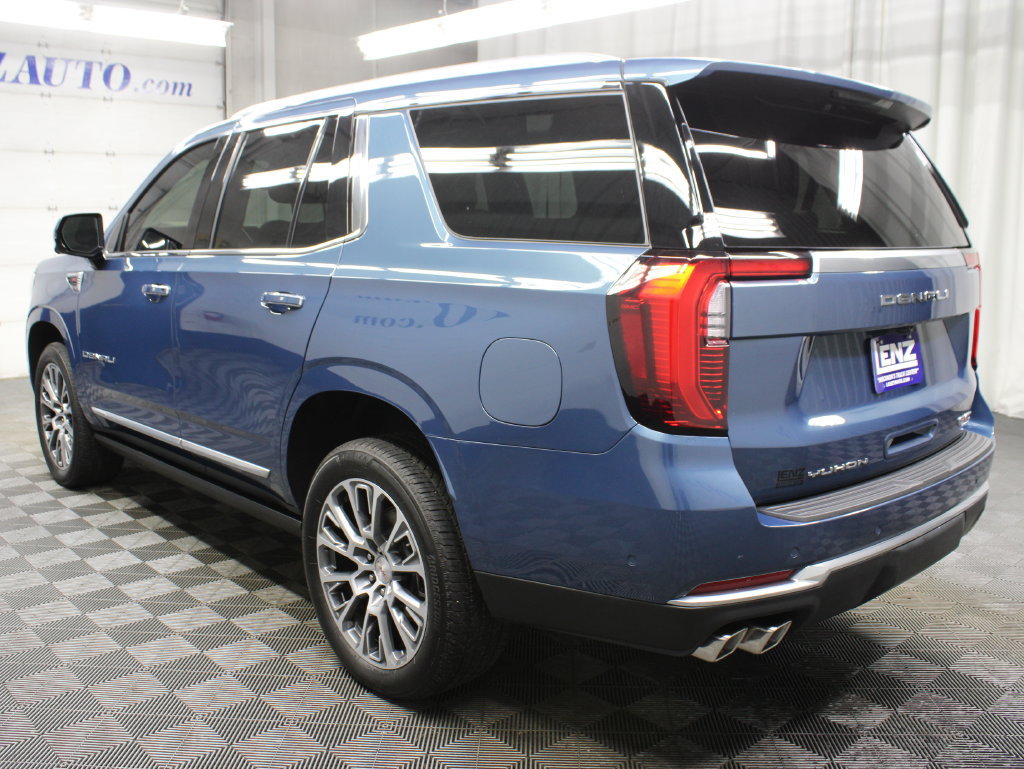 Used 2026 GMC Yukon Denali w/ Sun & Power Step Package AWD/4WD image 7