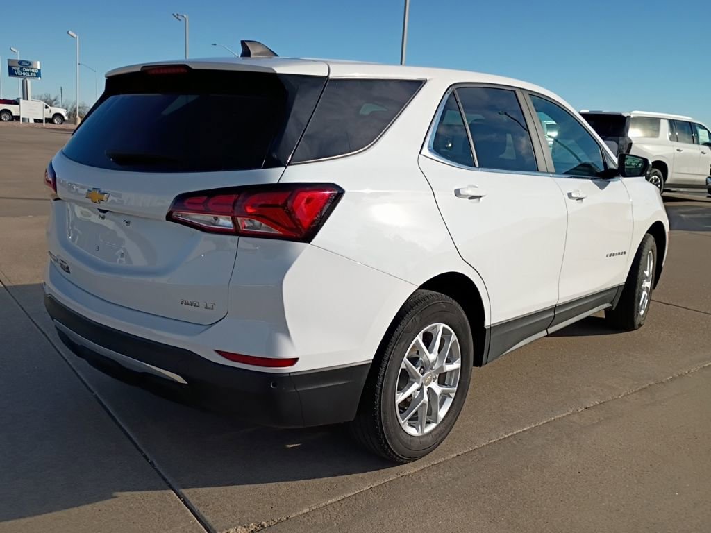 Used 2024 Chevrolet Equinox LT AWD/4WD image 5