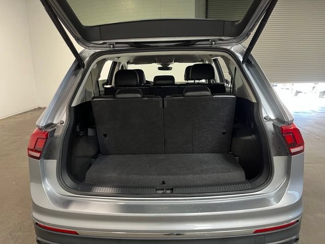 Used 2024 Volkswagen Tiguan SE FWD image 18