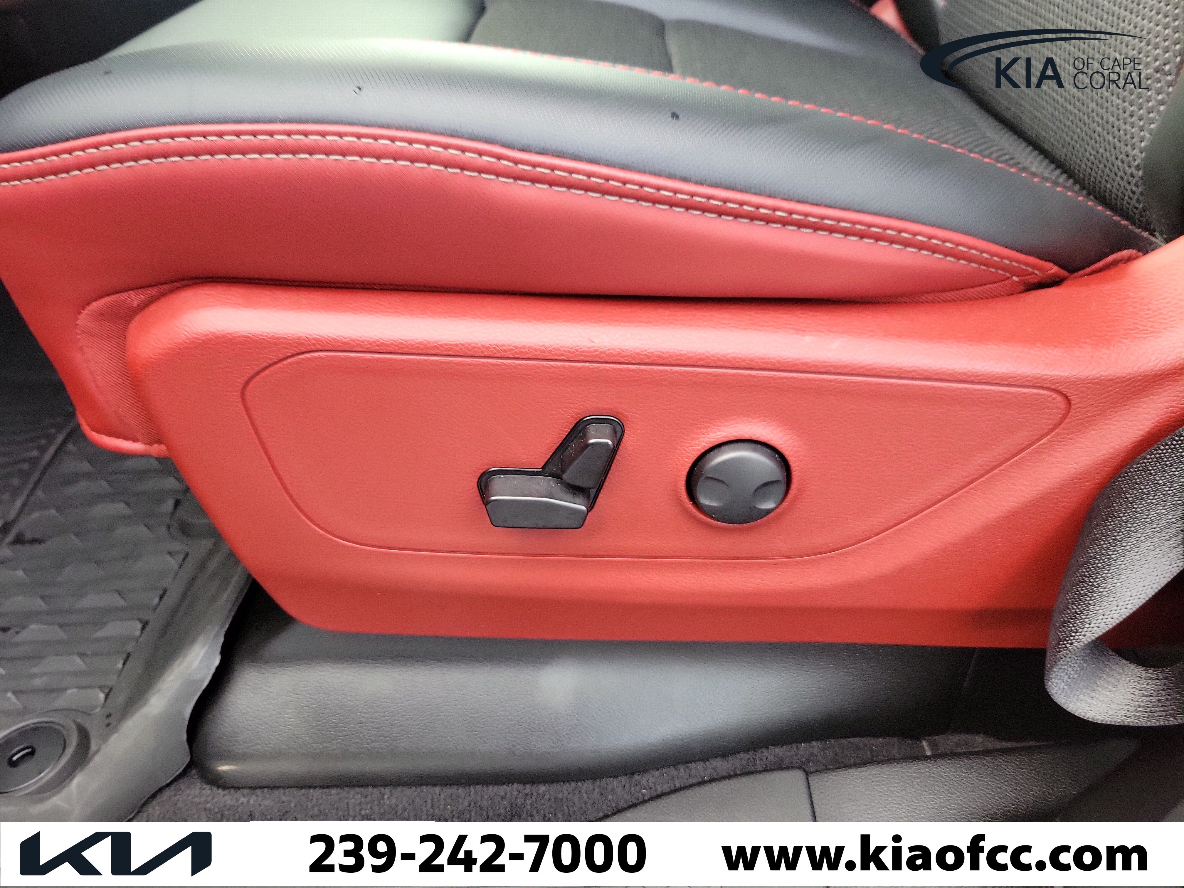 Used 2025 RAM 1500 Rebel w/ Rebel Level 1 Equipment Group AWD/4WD image 22