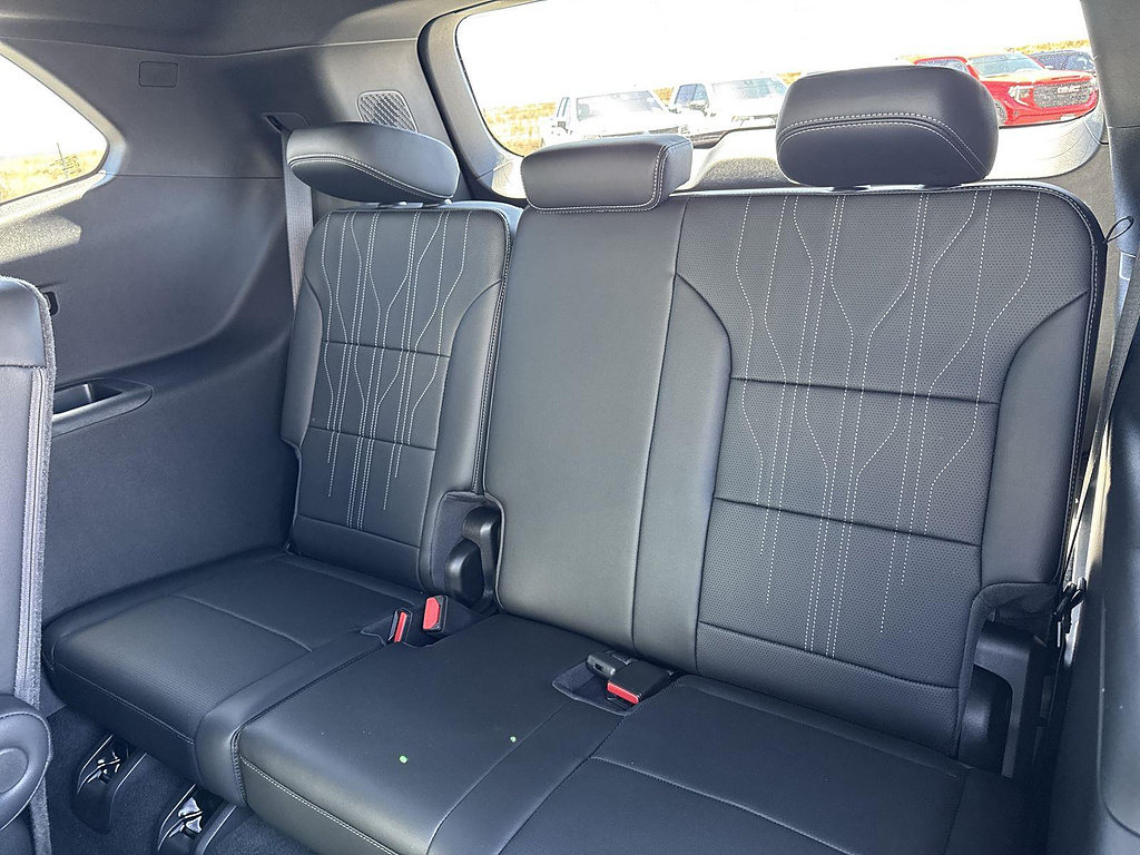 New 2026 Buick Enclave Avenir w/ Super Cruise Package FWD image 26