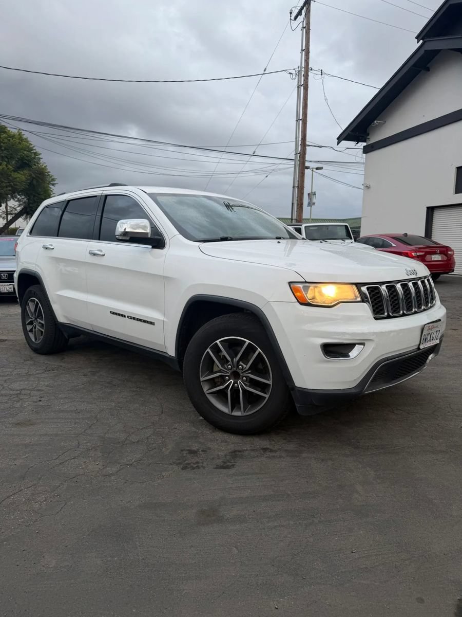 Used 2018 Jeep Grand Cherokee Limited RWD image 13